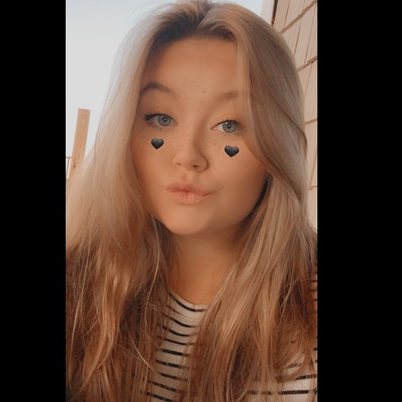 Meet your Posher, Ashlee - Picture 1 of 1